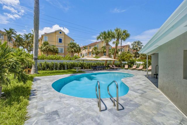 632 Las Palmas Park, Boynton Beach, FL 33435