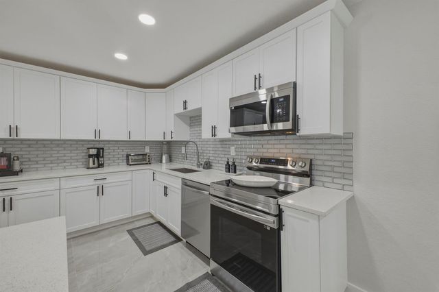 632 Las Palmas Park, Boynton Beach, FL 33435