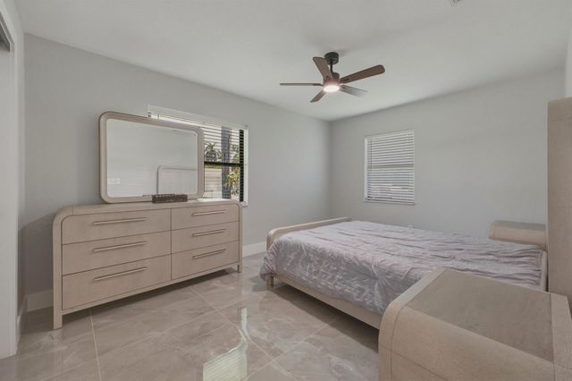 632 Las Palmas Park, Boynton Beach, FL 33435