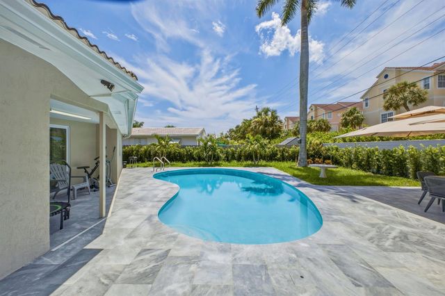 632 Las Palmas Park, Boynton Beach, FL 33435