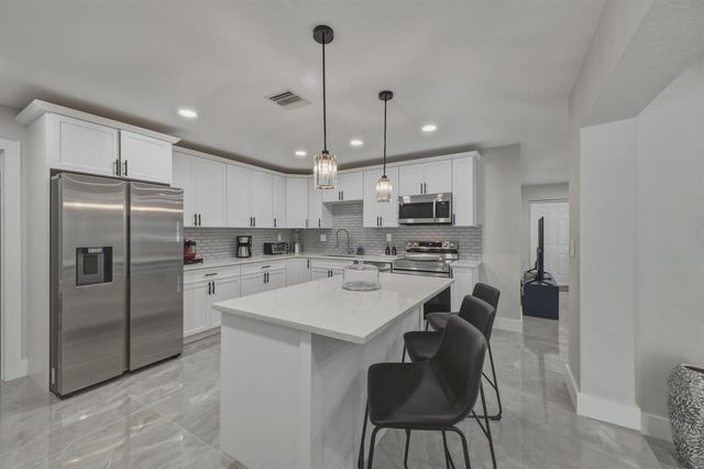 632 Las Palmas Park, Boynton Beach, FL 33435