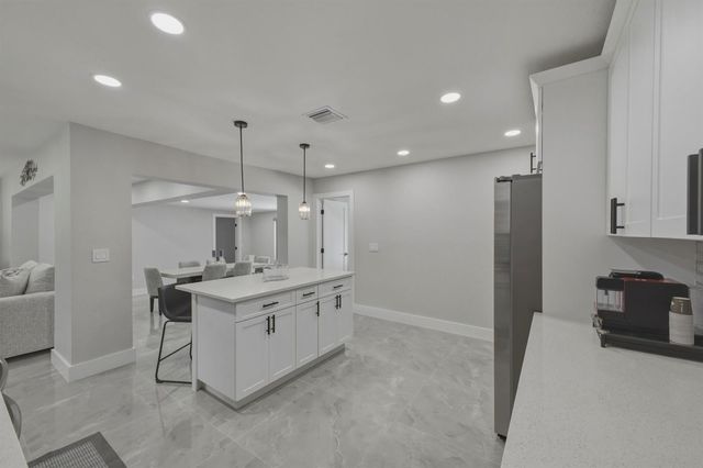 632 Las Palmas Park, Boynton Beach, FL 33435