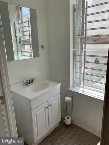 2037 N GRATZ ST, Philadelphia, PA 19121