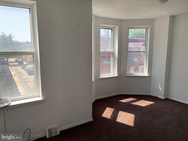 2037 N GRATZ ST, Philadelphia, PA 19121