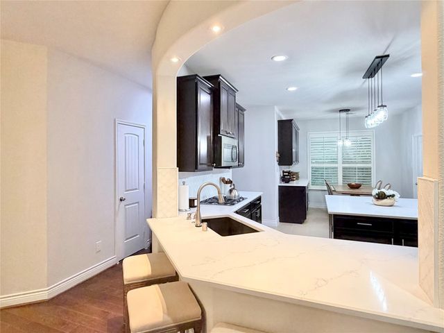 572 Southampton Lane, League City, TX 77573