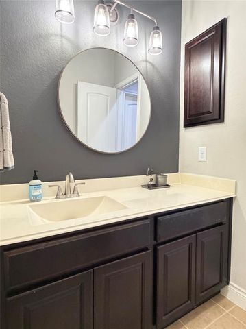 572 Southampton Lane, League City, TX 77573