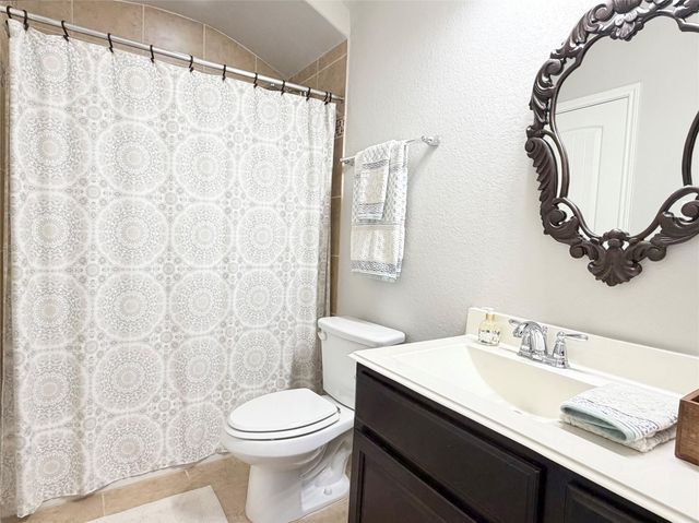 572 Southampton Lane, League City, TX 77573