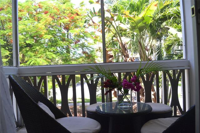 240 Galen Drive 206, Key Biscayne, FL 33149