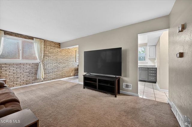 1216 Cady Street, Maumee, OH 43537