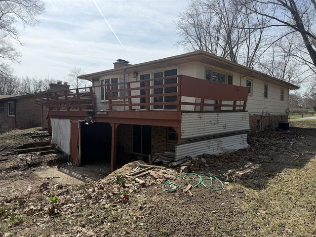 1565 N Teakwood Drive, Stevensville, MI 49127