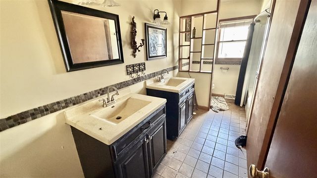 1565 N Teakwood Drive, Stevensville, MI 49127