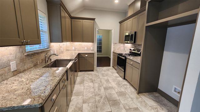 3817 Yellowstone Place, Denton, TX 76209