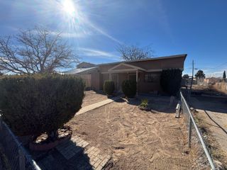 2827 Bel Air Drive NE, Albuquerque, NM 87110