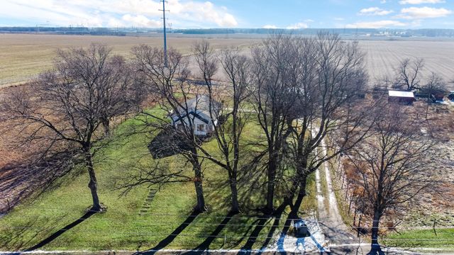 32670 Chicago Trail, New Carlisle, IN 46552