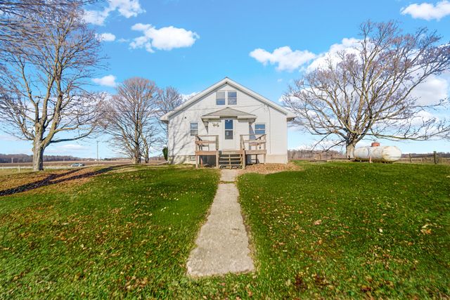 32670 Chicago Trail, New Carlisle, IN 46552