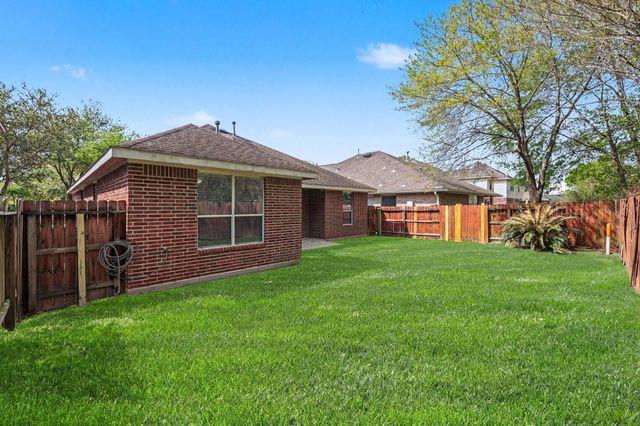 25614 Saddlebrook Village Drive, Tomball, TX 77375