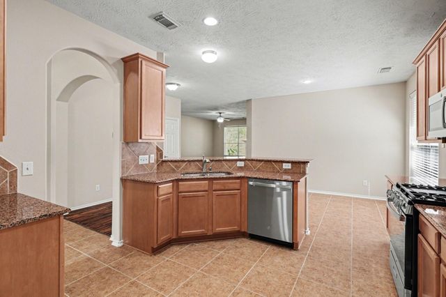 25614 Saddlebrook Village Drive, Tomball, TX 77375