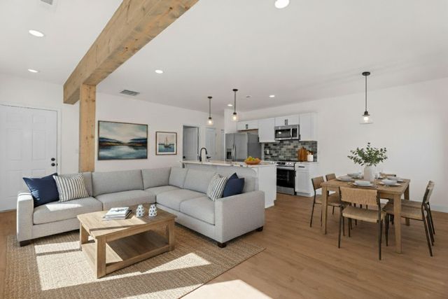 129 Treehouse Lane, Branson, MO 65616