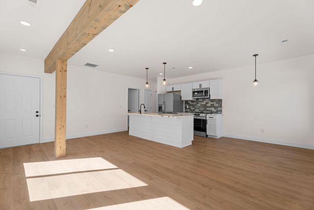 129 Treehouse Lane, Branson, MO 65616