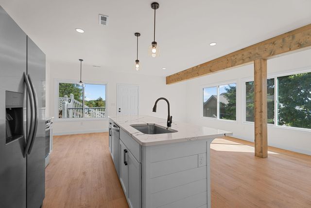 129 Treehouse Lane, Branson, MO 65616