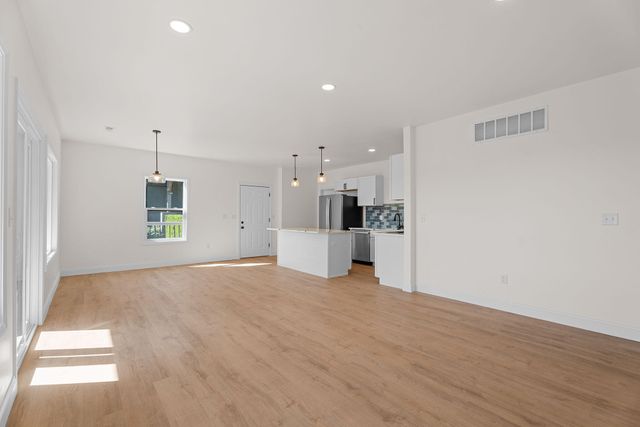 129 Treehouse Lane, Branson, MO 65616