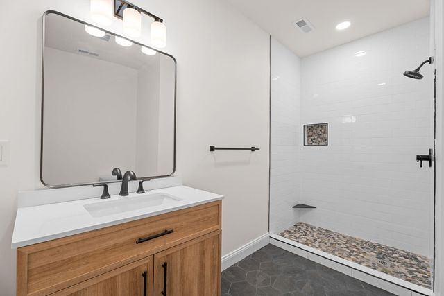 129 Treehouse Lane, Branson, MO 65616