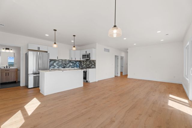 129 Treehouse Lane, Branson, MO 65616