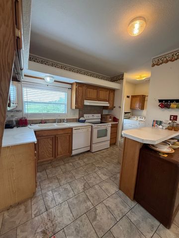 703 Pecan Meadow Drive, Clyde, TX 79510