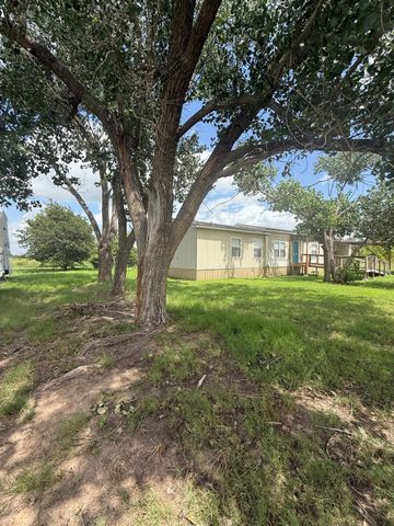 703 Pecan Meadow Drive, Clyde, TX 79510