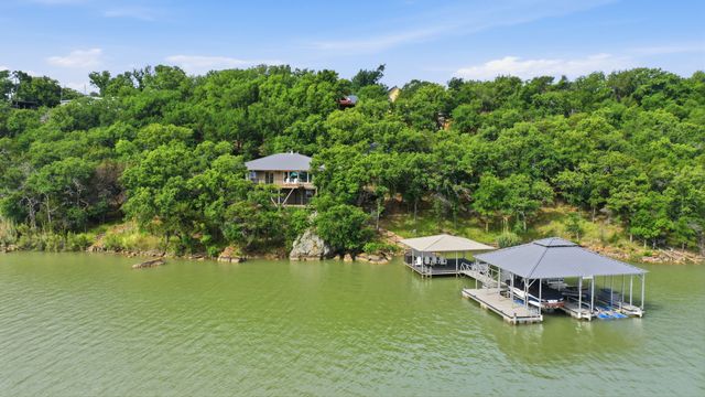 28 Lake Point Drive, Gordon, TX 76453