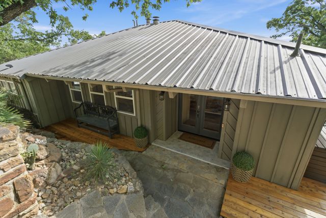 28 Lake Point Drive, Gordon, TX 76453