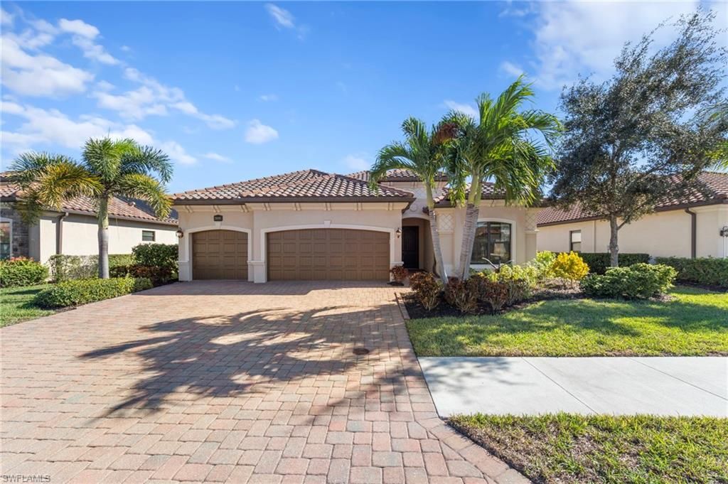 28095 Kerry CT, BONITA SPRINGS, FL 34135 — photo 2