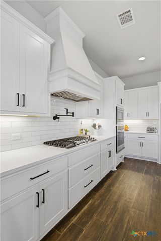 300 County Road 220, Florence, TX 76527