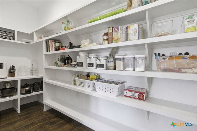 300 County Road 220, Florence, TX 76527