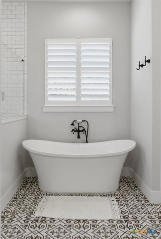 300 County Road 220, Florence, TX 76527