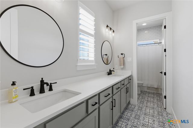 300 County Road 220, Florence, TX 76527