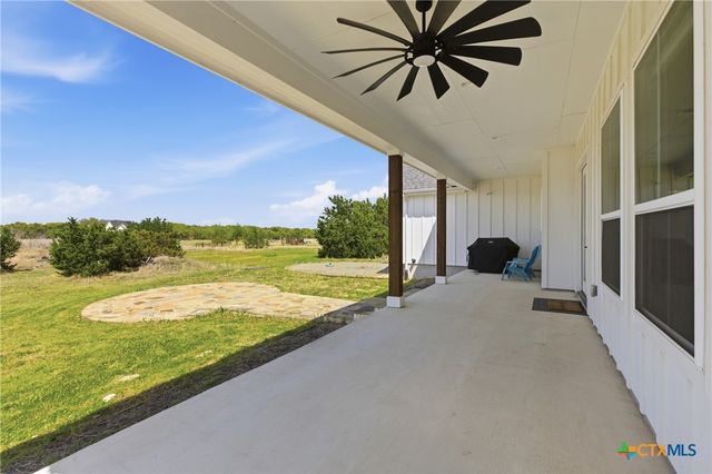 300 County Road 220, Florence, TX 76527