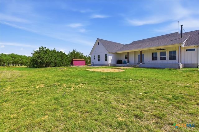 300 County Road 220, Florence, TX 76527