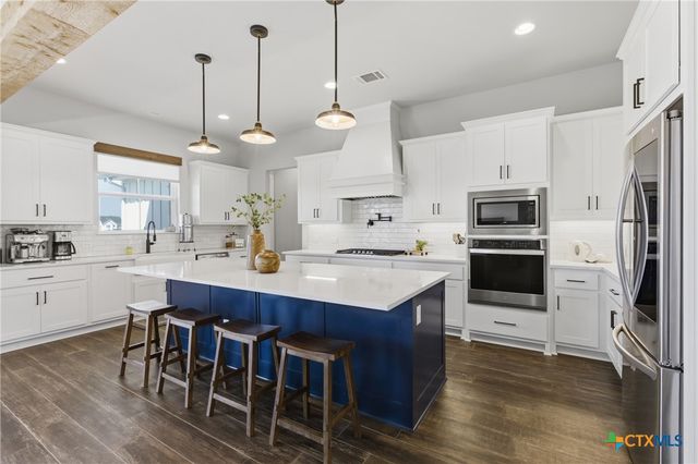 300 County Road 220, Florence, TX 76527