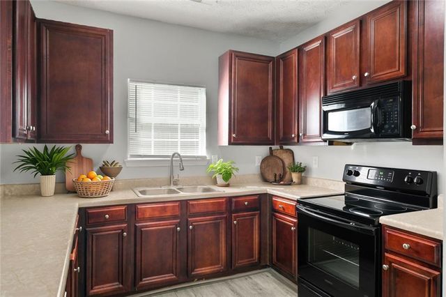 11244 Aliyah Drive, Hampton, GA 30228