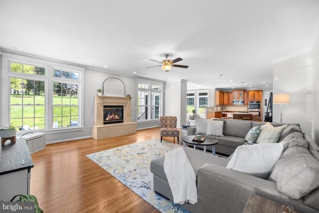 6909 TANGLEWOOD DR, Warrenton, VA 20187