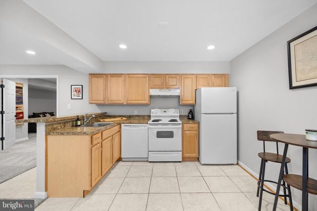 6909 TANGLEWOOD DR, Warrenton, VA 20187