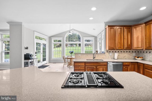 6909 TANGLEWOOD DR, Warrenton, VA 20187