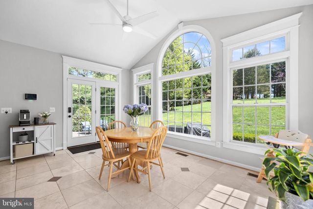 6909 TANGLEWOOD DR, Warrenton, VA 20187
