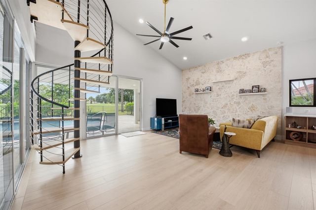 21878 OLD BRIDGE Trail, Boca Raton, FL 33428