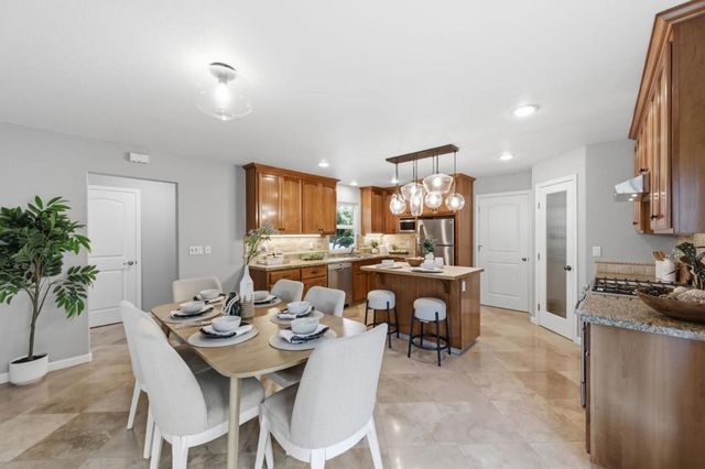 61 N Leigh Avenue, Campbell, CA 95008