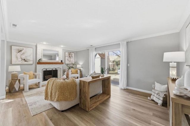 61 N Leigh Avenue, Campbell, CA 95008