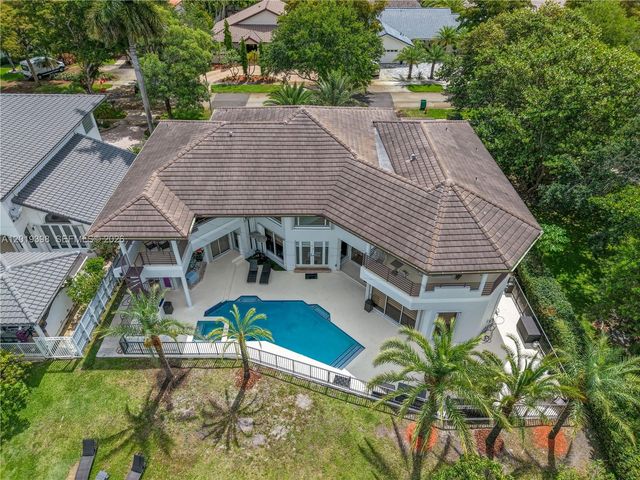 14332 Ardoch Place -, Miami Lakes, FL 33016