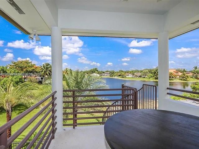 14332 Ardoch Place -, Miami Lakes, FL 33016