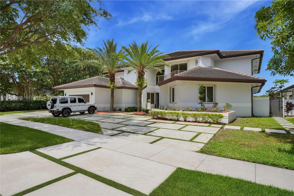14332 Ardoch Place -, Miami Lakes, FL 33016